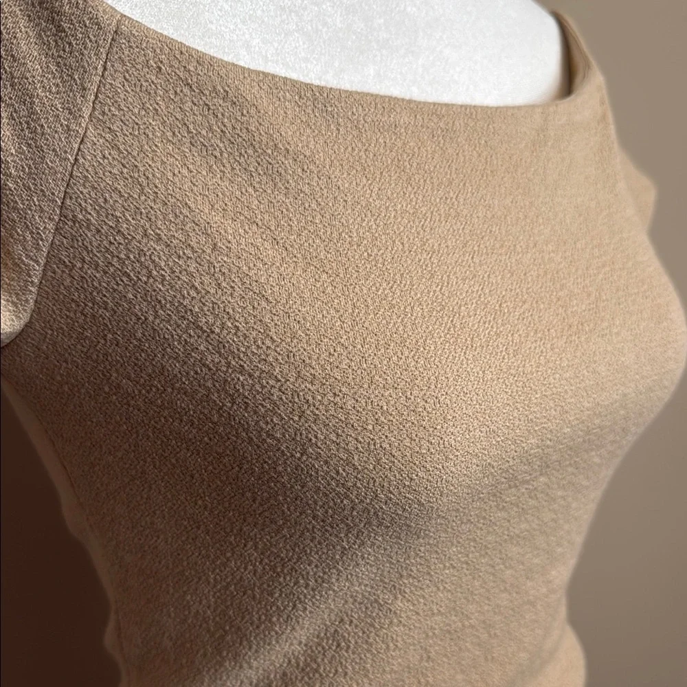 Alice + Olivia Tan Off-Shoulder Crop Top Back Zip - Picture 5 of 8